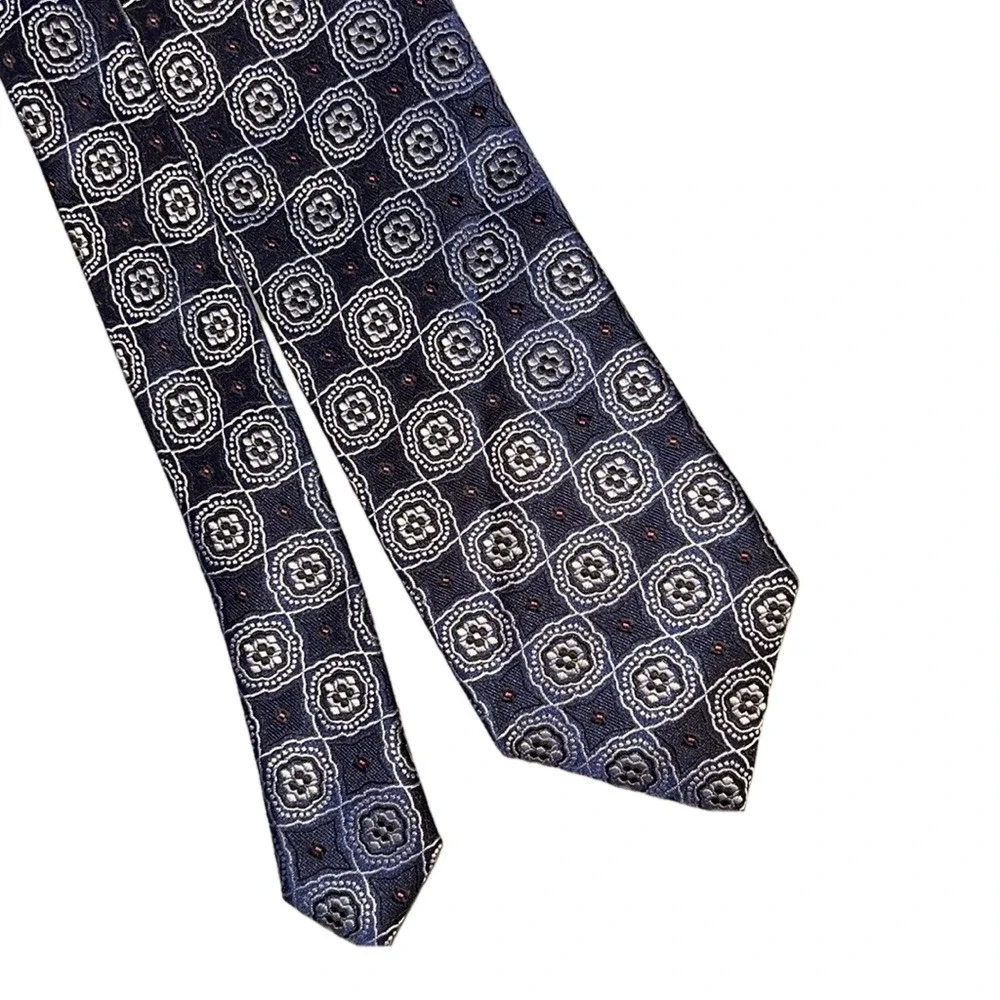 Vintage Valentino Ferrel Italy Tie 60+